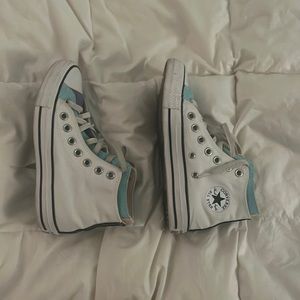 Women’s double tongue converse